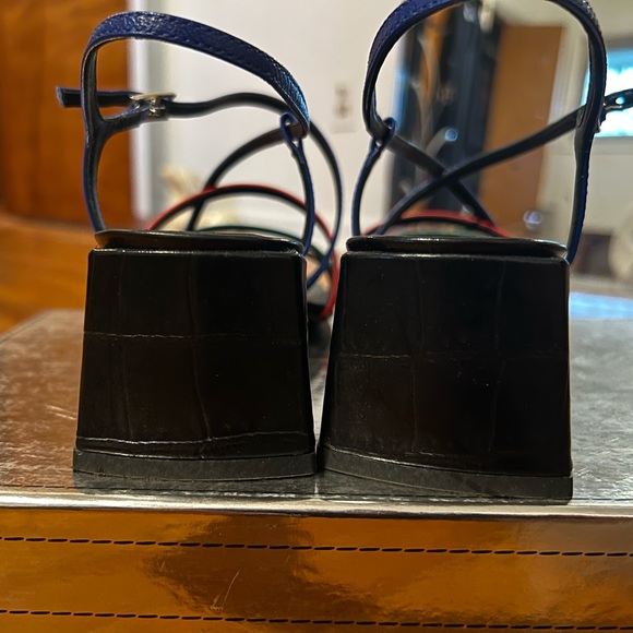 Strappy Color Block Leather Sandals - Picture 2 of 9